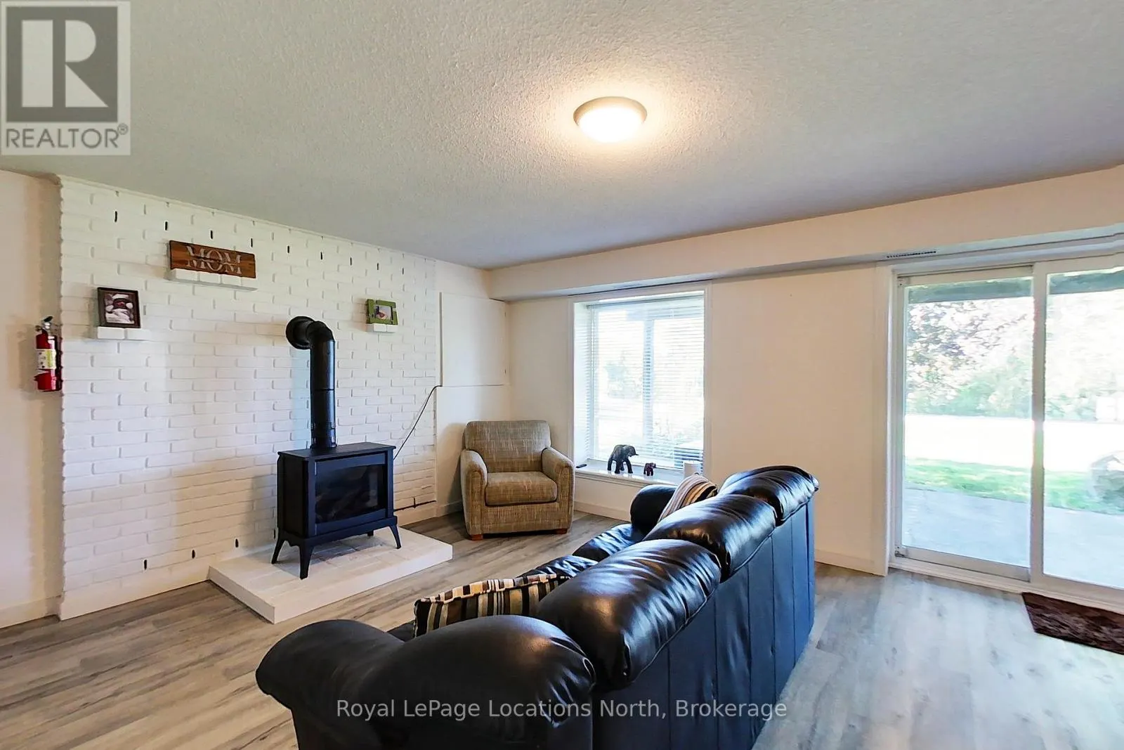 306 LAKESHORE ROAD N