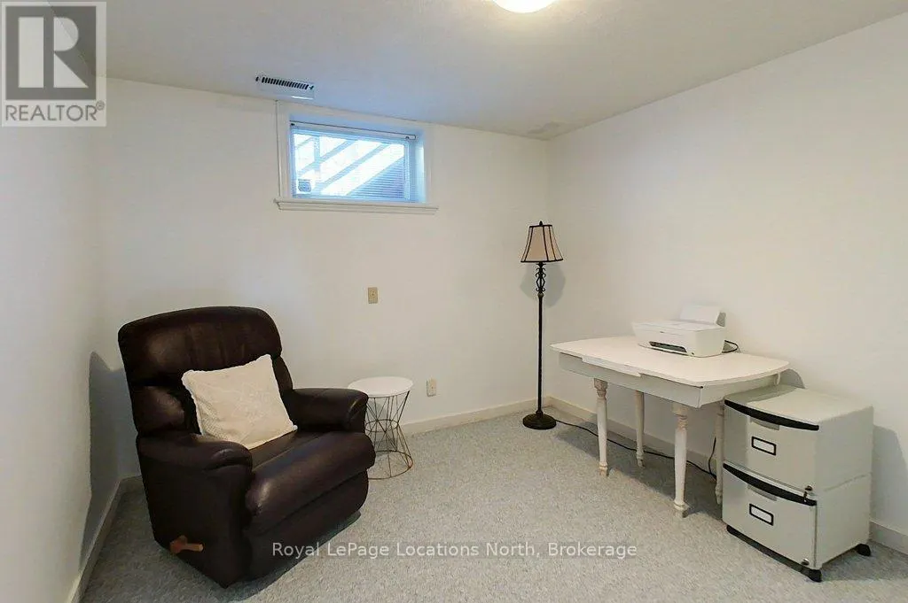 306 LAKESHORE ROAD N