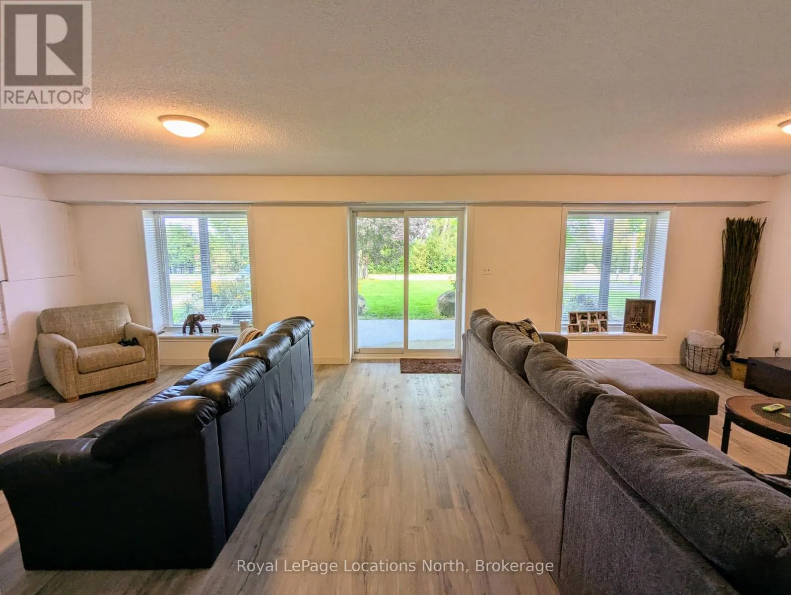306 LAKESHORE ROAD N