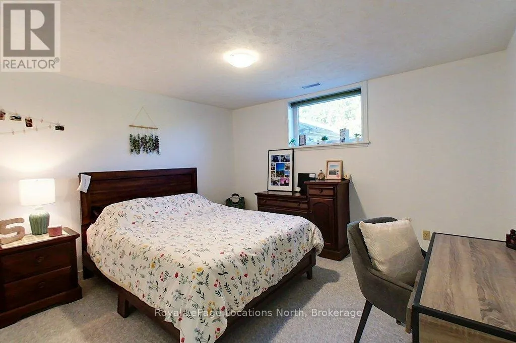 306 LAKESHORE ROAD N