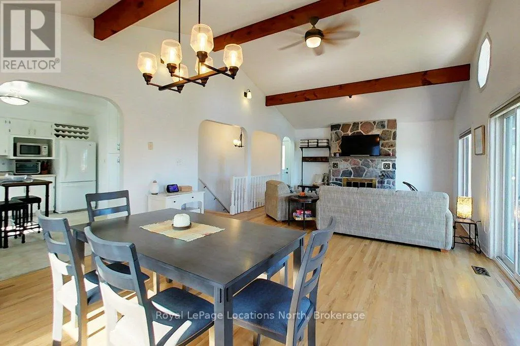 306 LAKESHORE ROAD N