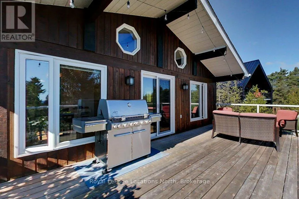 306 LAKESHORE ROAD N