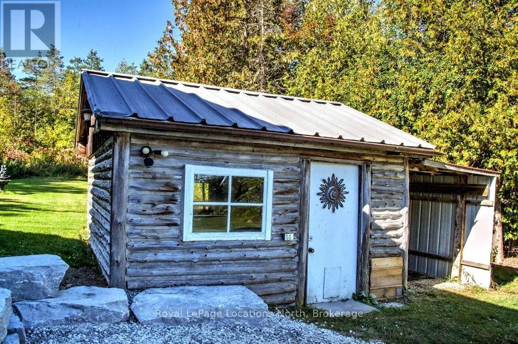 306 LAKESHORE ROAD N