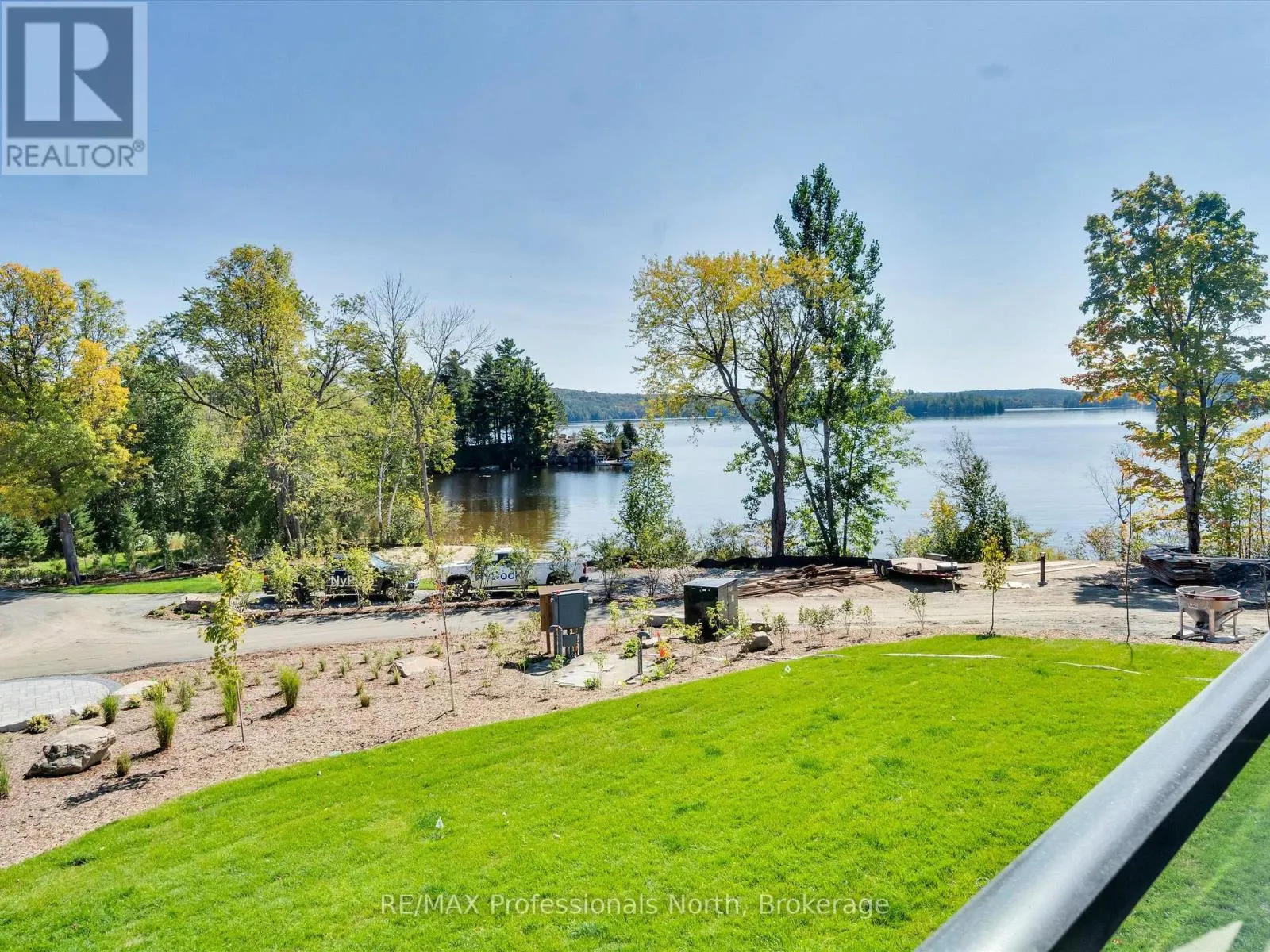 212 - 245 CRESCENT BAY LANE, #212