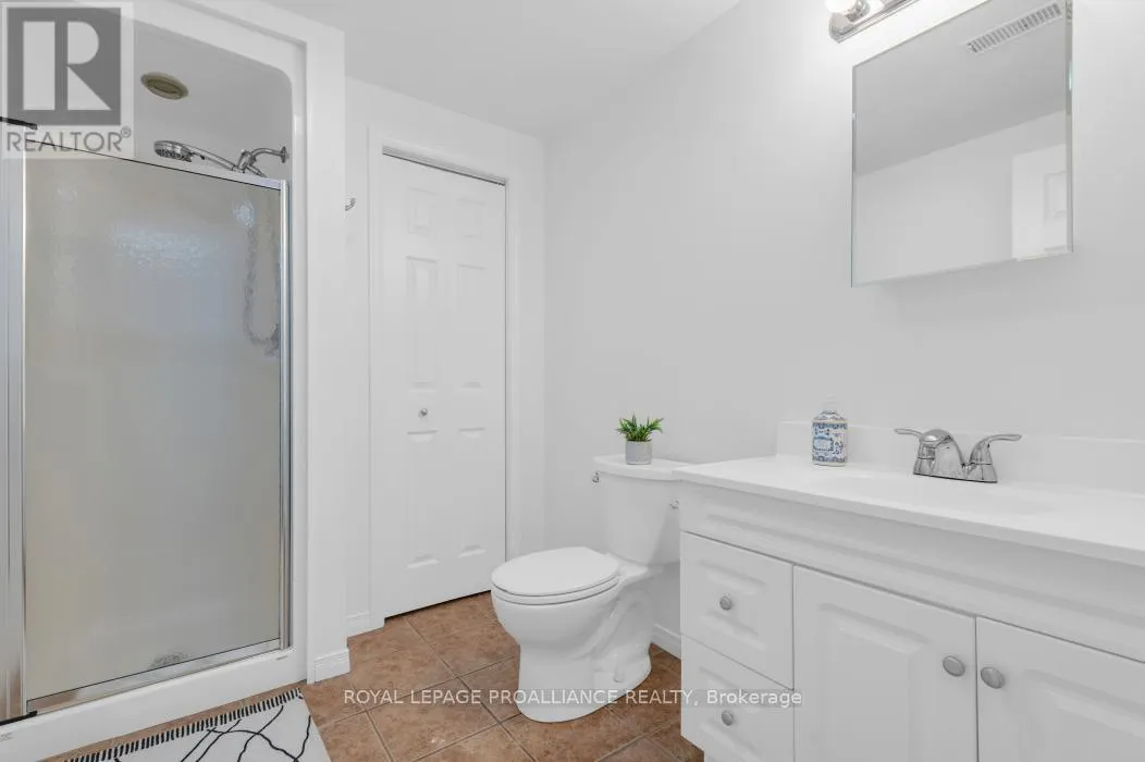 35 LORAINE AVENUE
