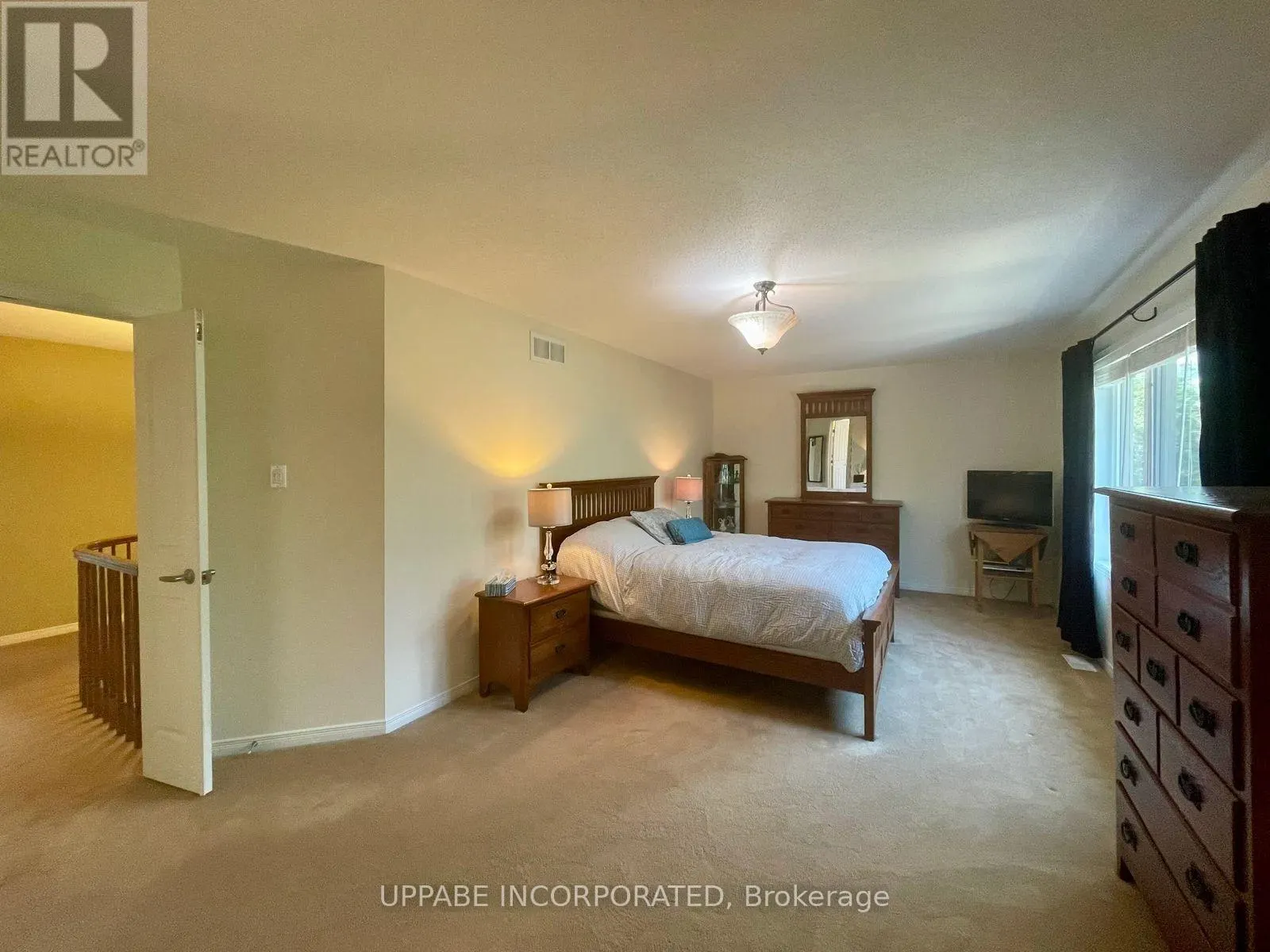 49 BAYWOOD DRIVE