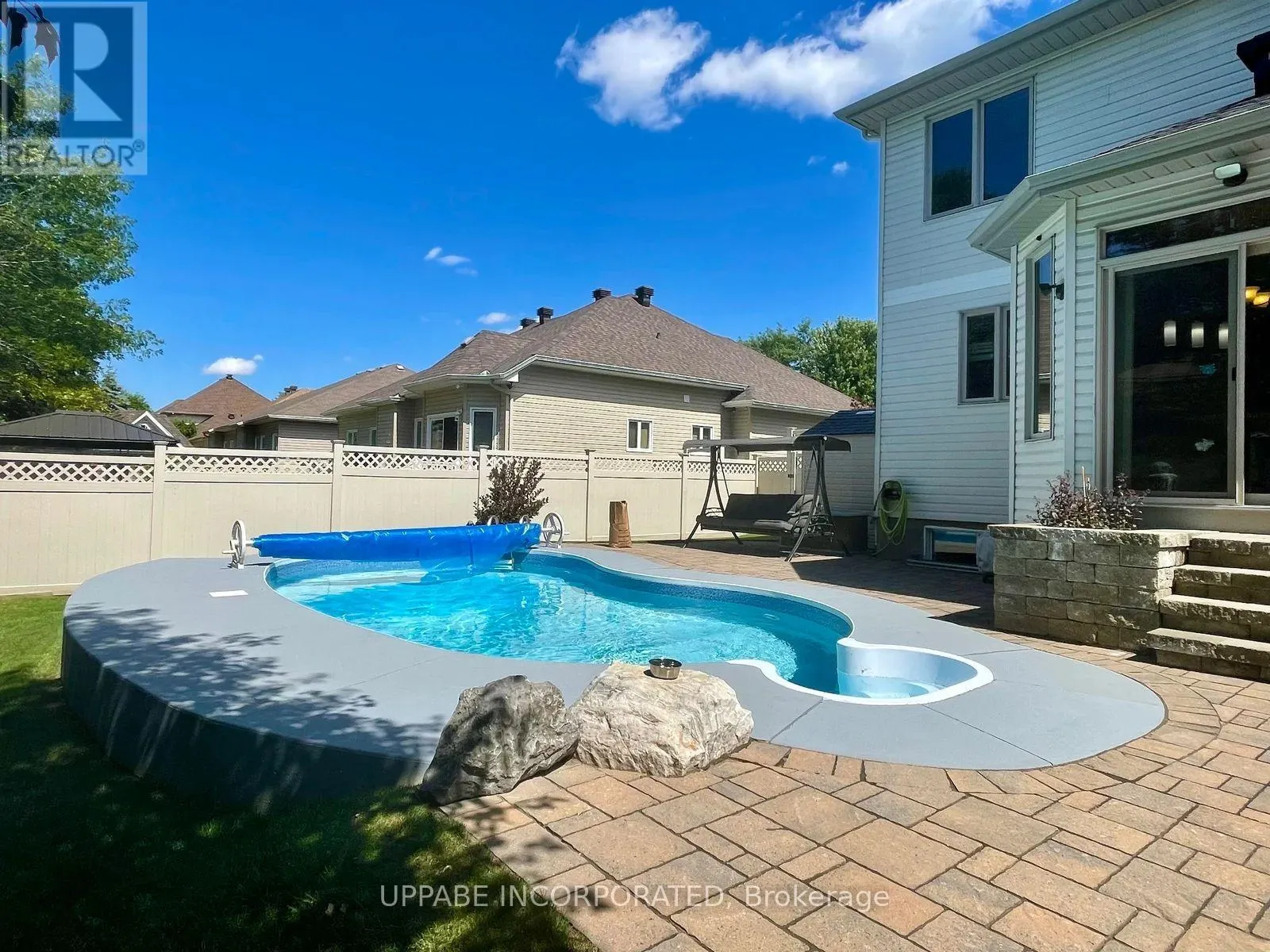 49 BAYWOOD DRIVE