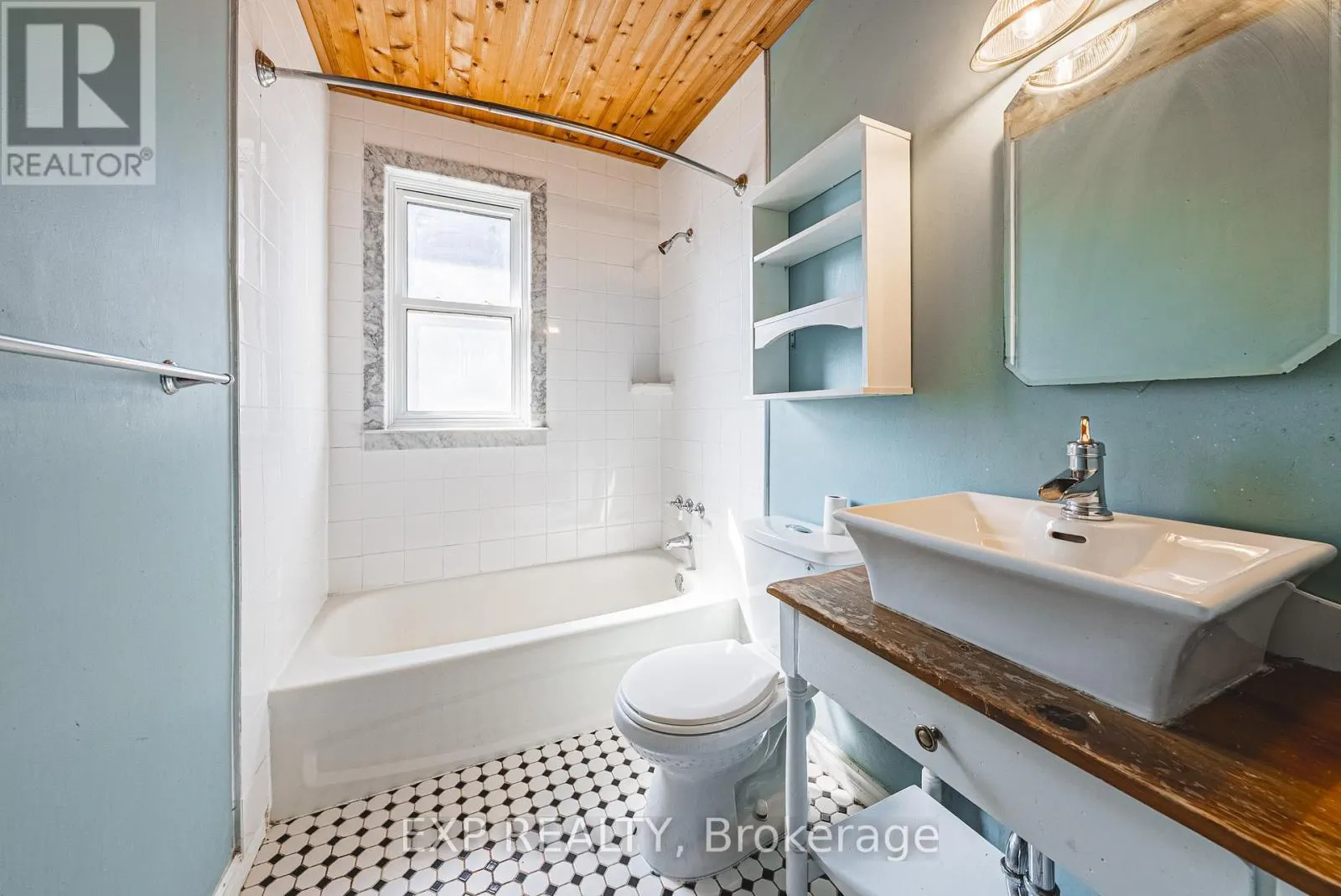 201 WEST 32ND STREET