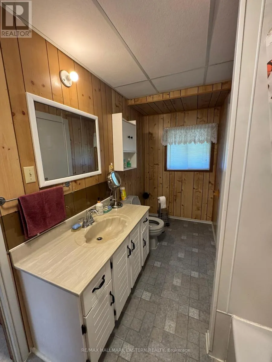 46 LAKEVIEW COTTAGE ROAD SE