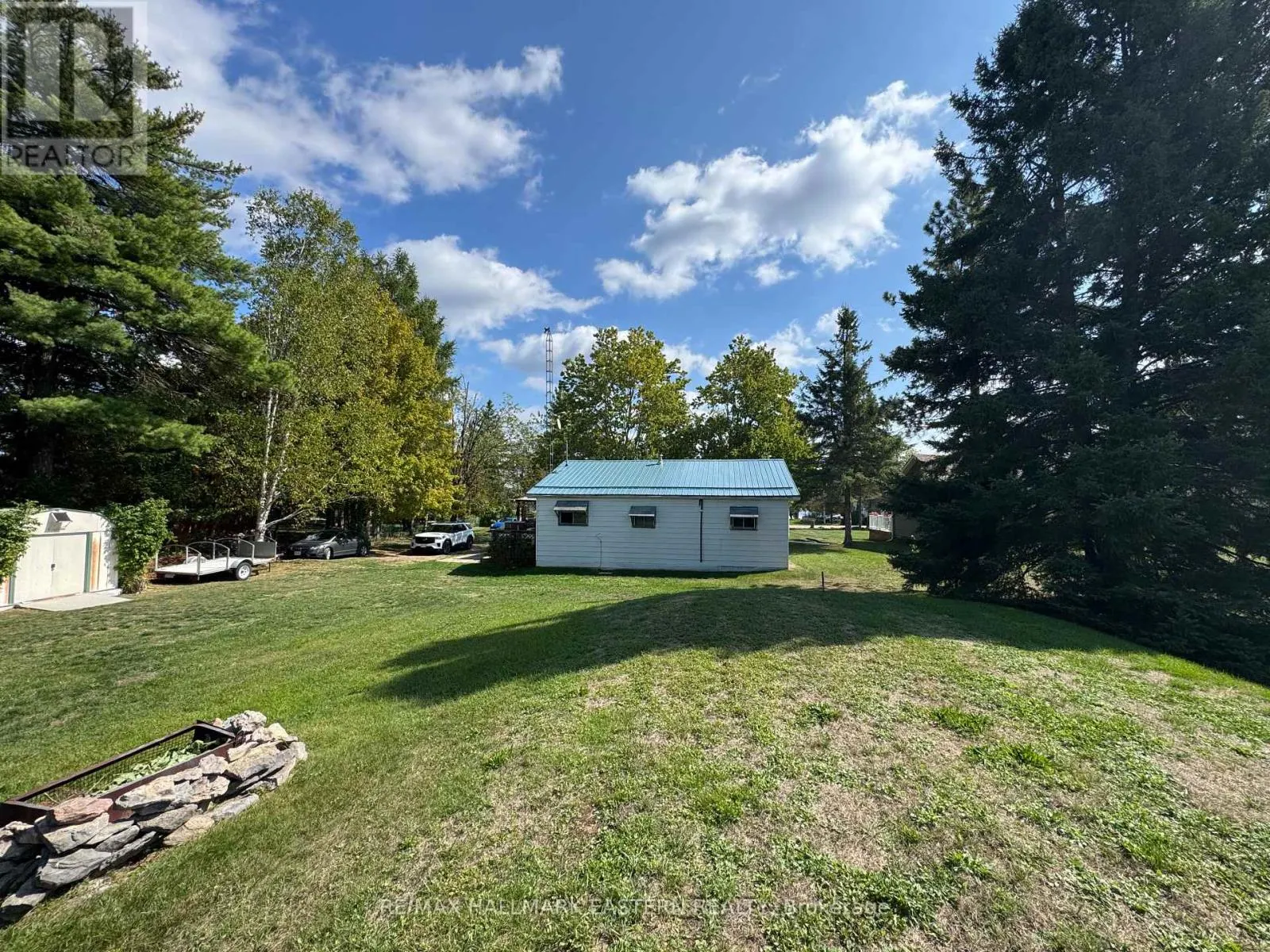 46 LAKEVIEW COTTAGE ROAD SE