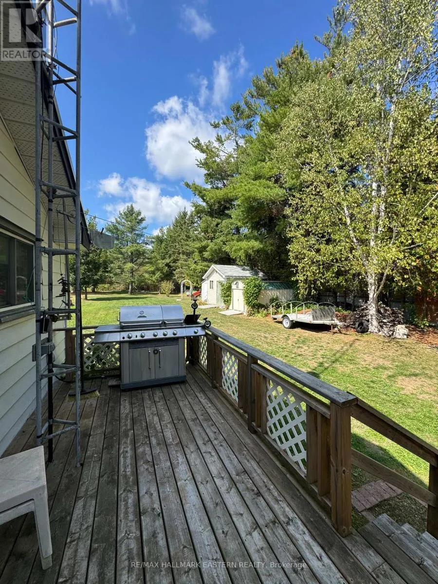 46 LAKEVIEW COTTAGE ROAD SE