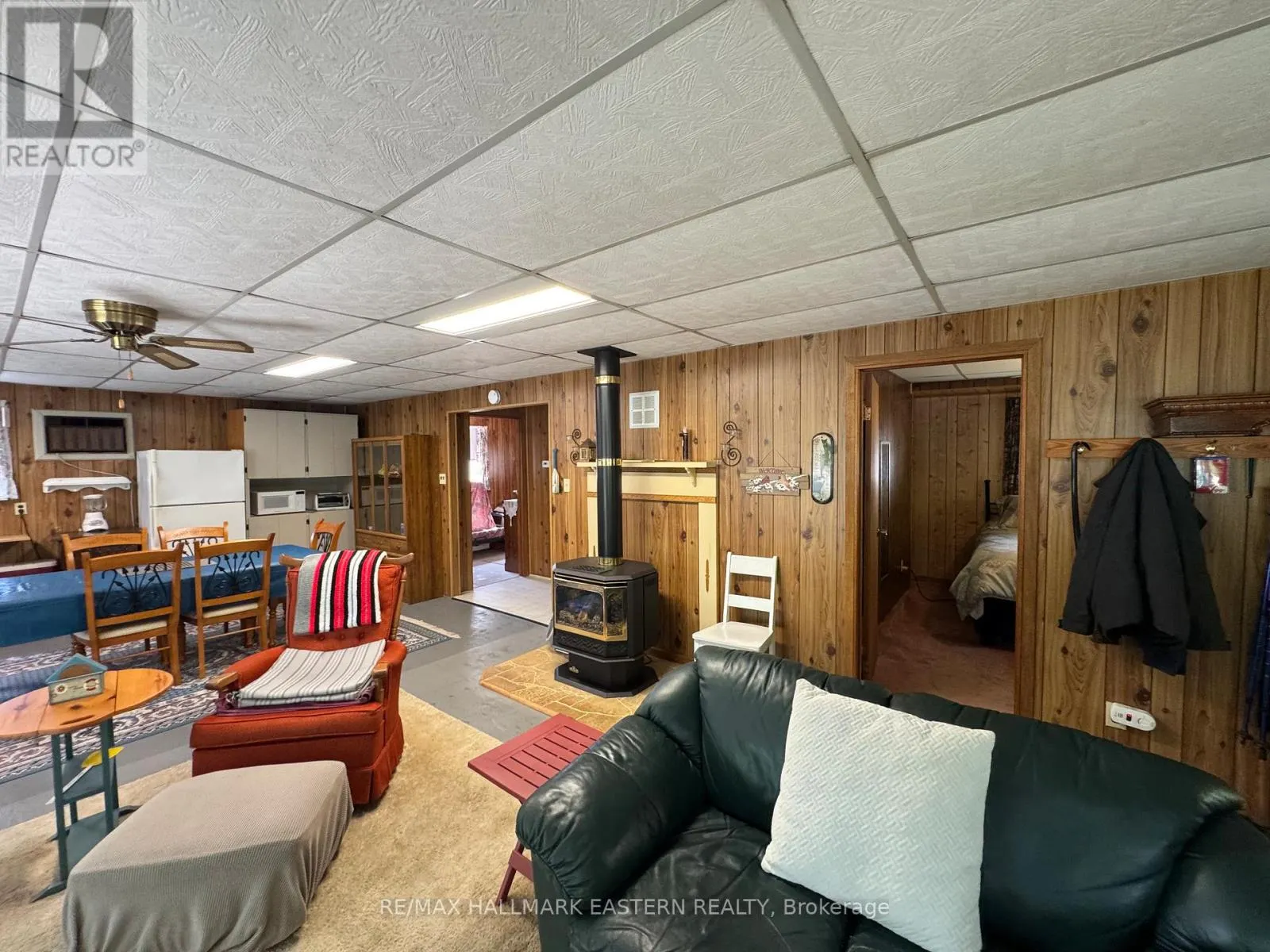 46 LAKEVIEW COTTAGE ROAD SE