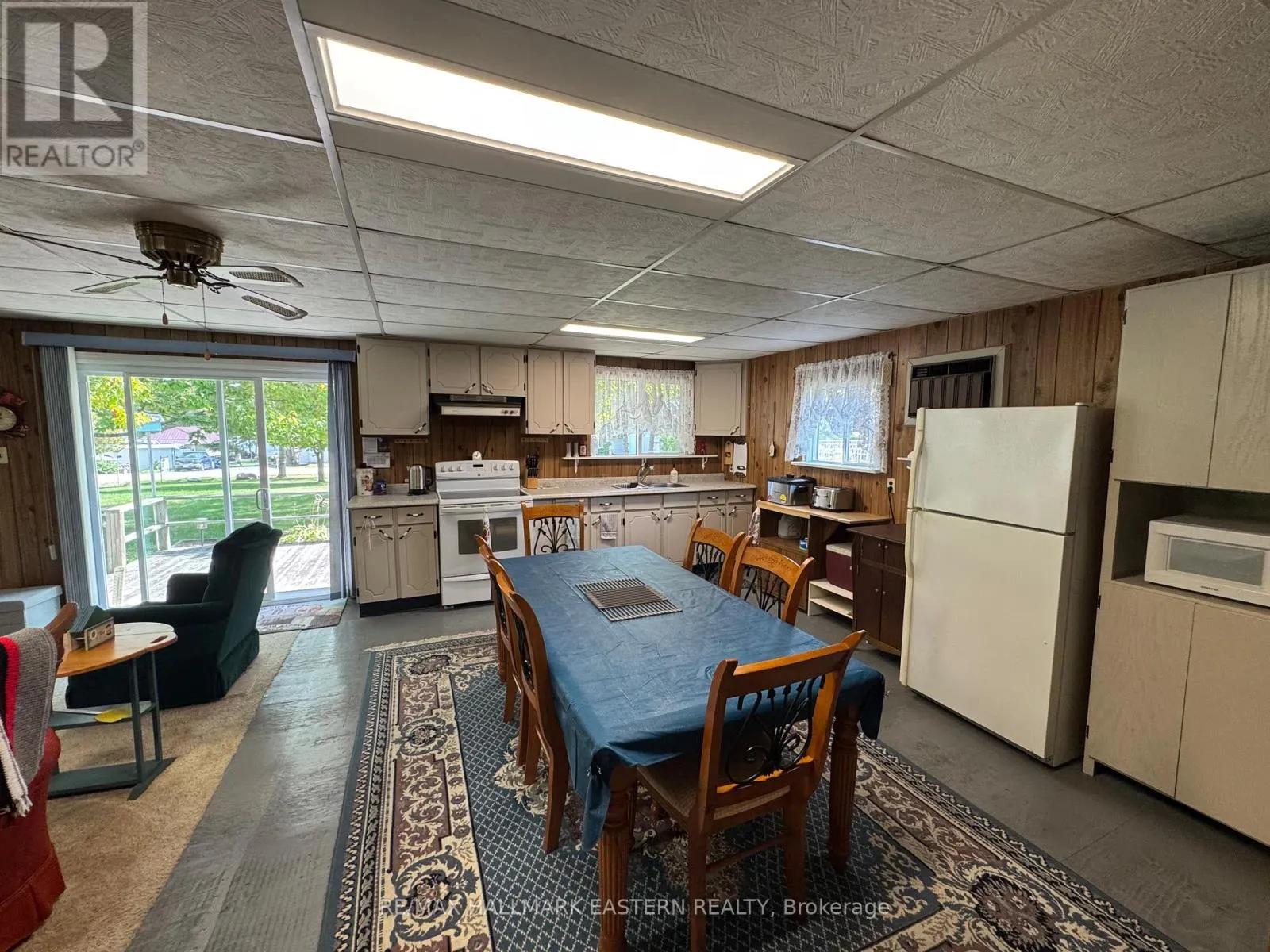 46 LAKEVIEW COTTAGE ROAD SE