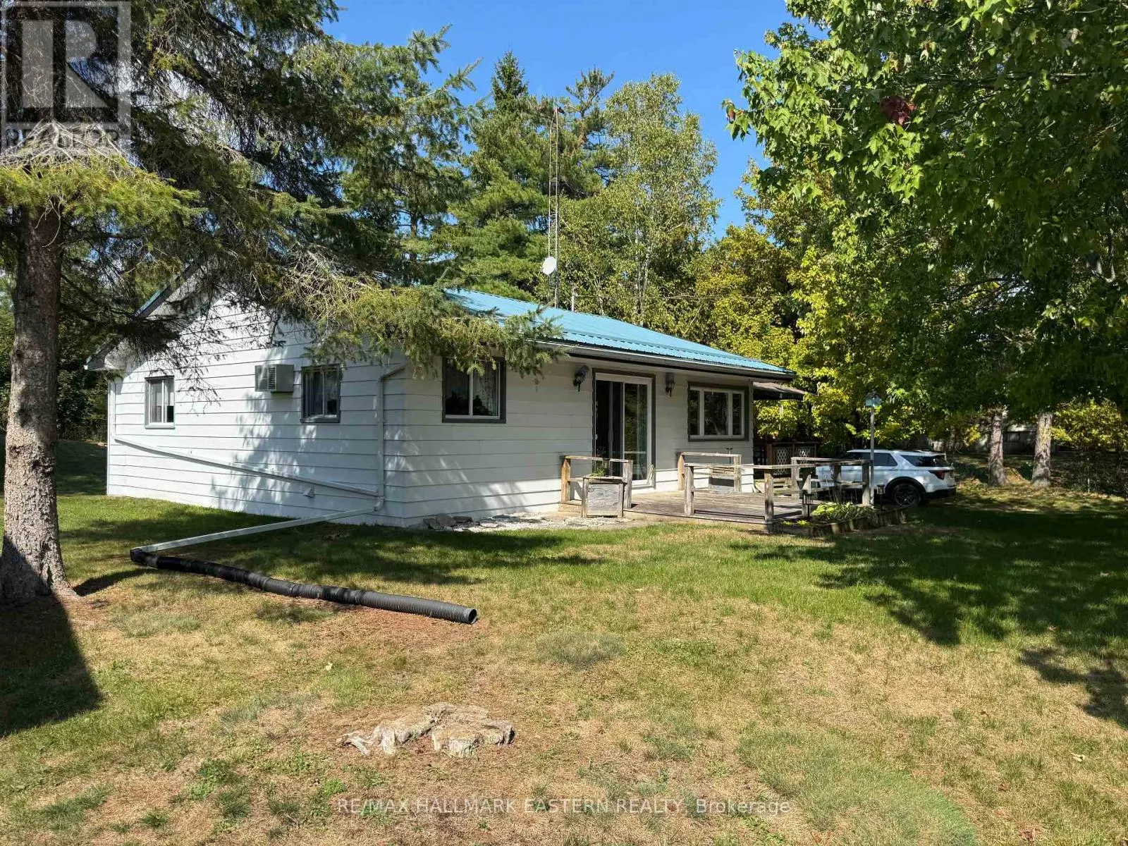 46 LAKEVIEW COTTAGE ROAD SE