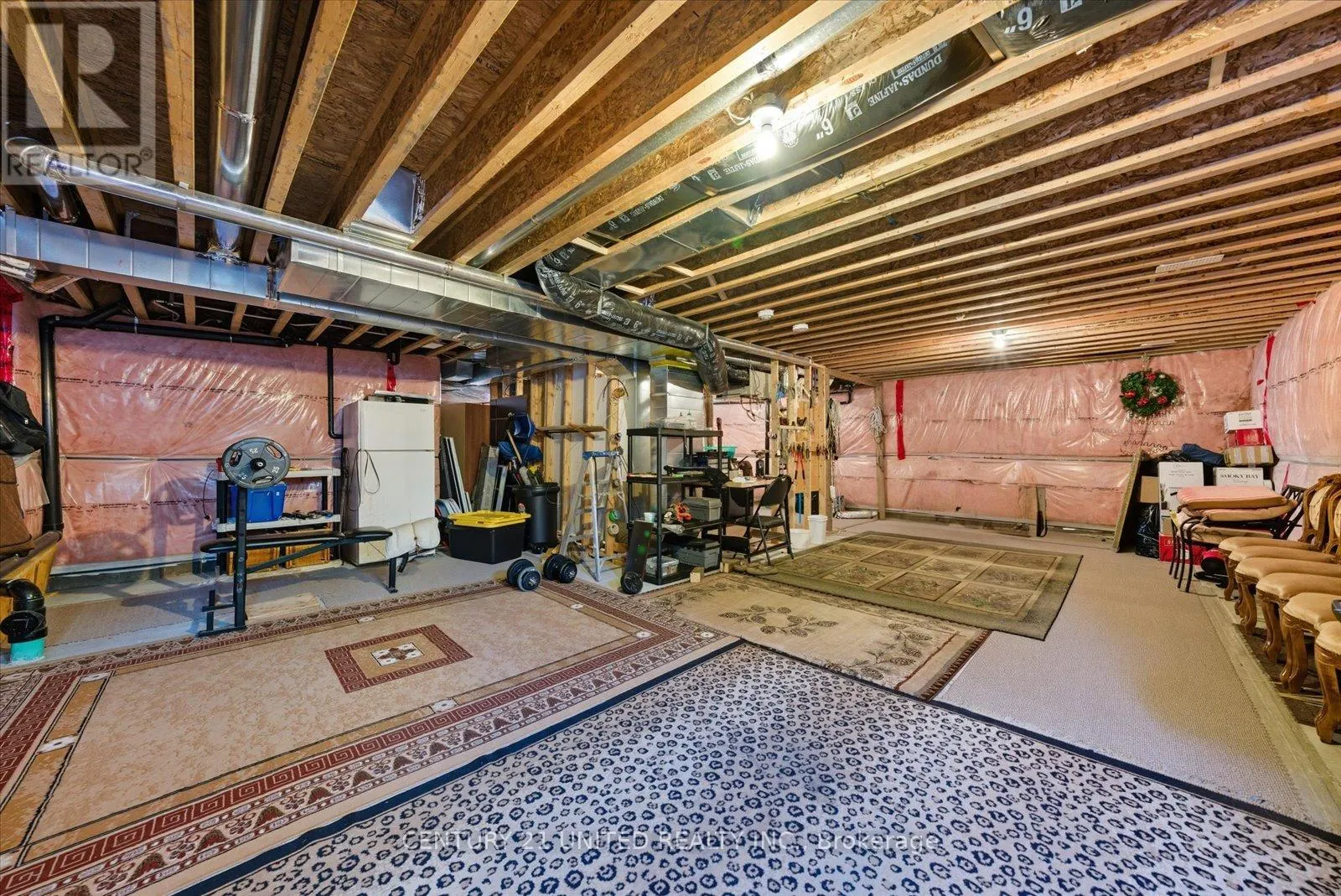 16 LOCKSIDE DRIVE
