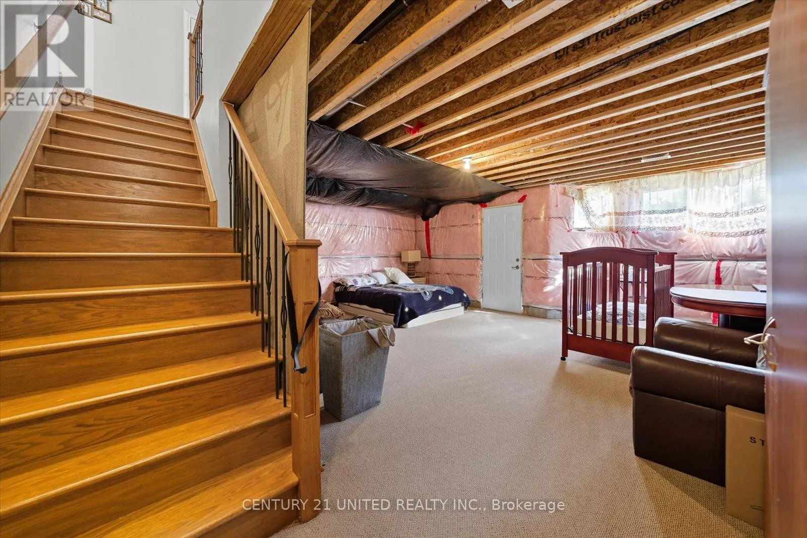 16 LOCKSIDE DRIVE