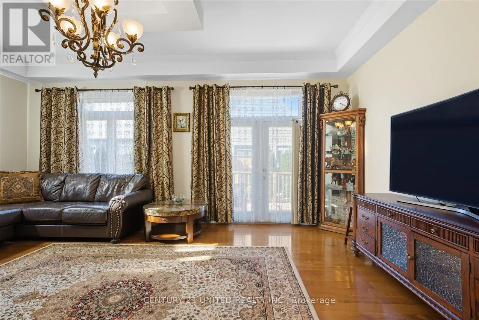 16 LOCKSIDE DRIVE