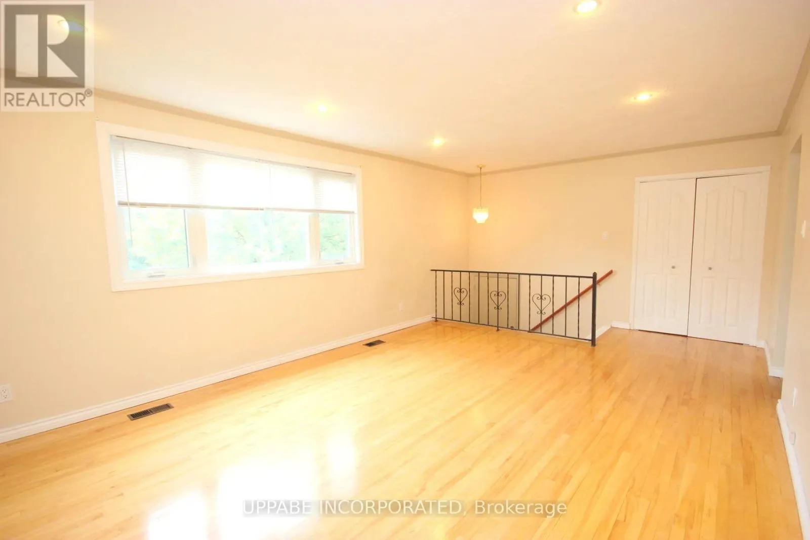 UNIT 1 - 376 TREMBLAY ROAD