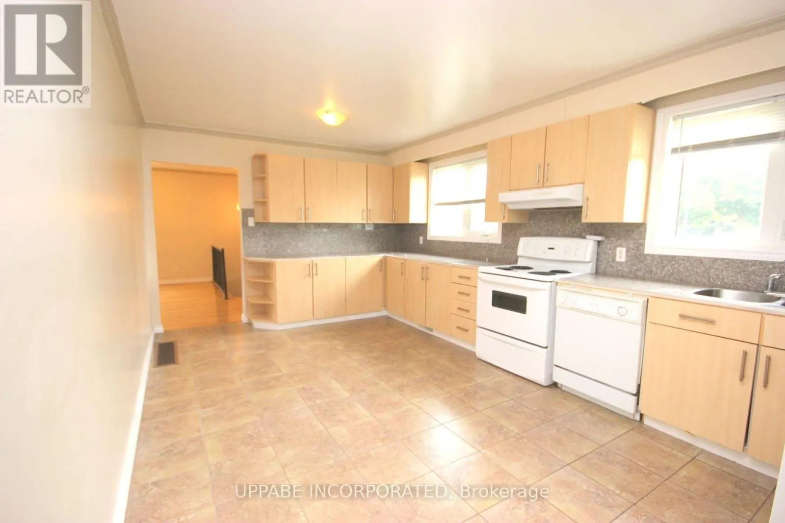 UNIT 1 - 376 TREMBLAY ROAD