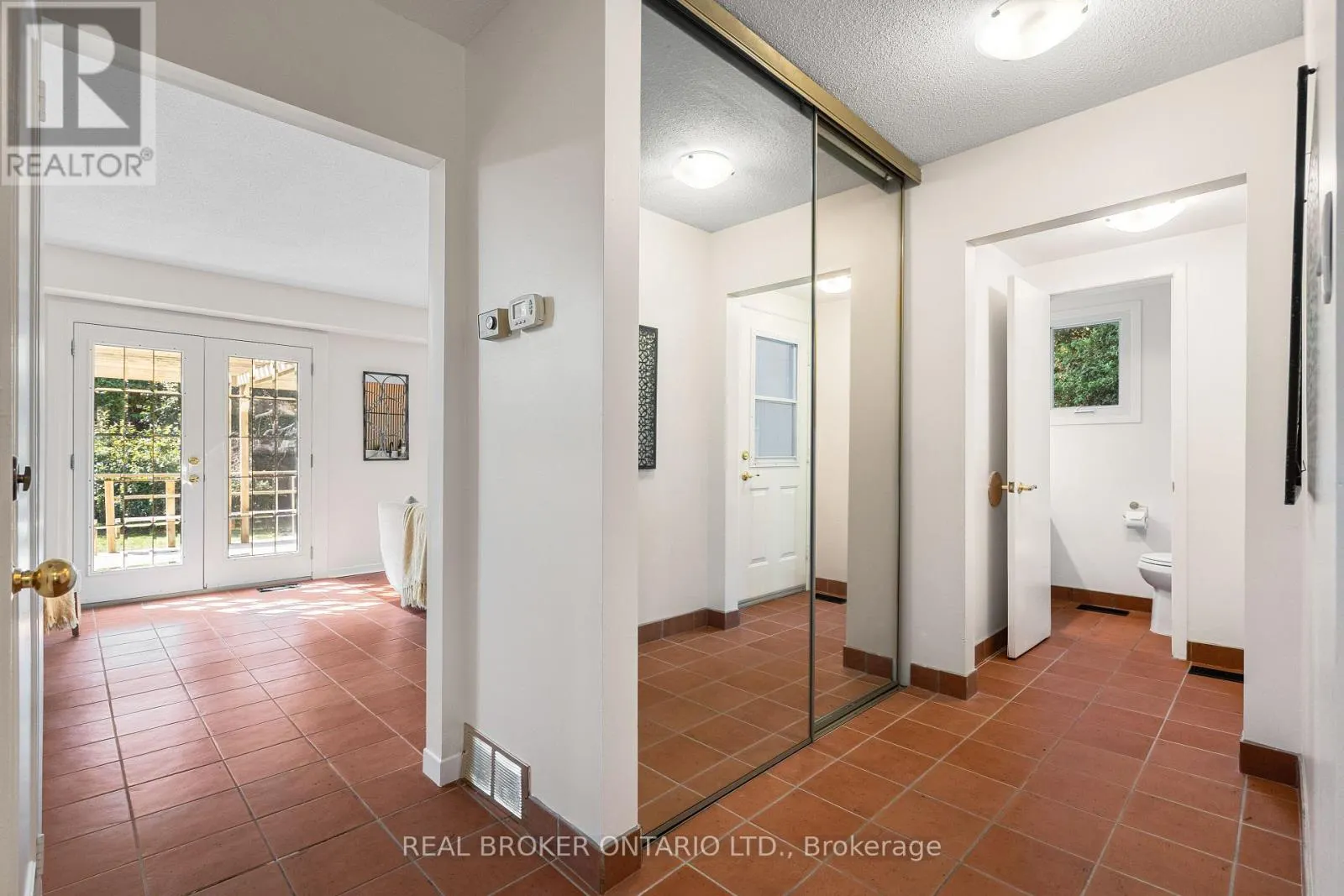 62 HERSCHEL CRESCENT