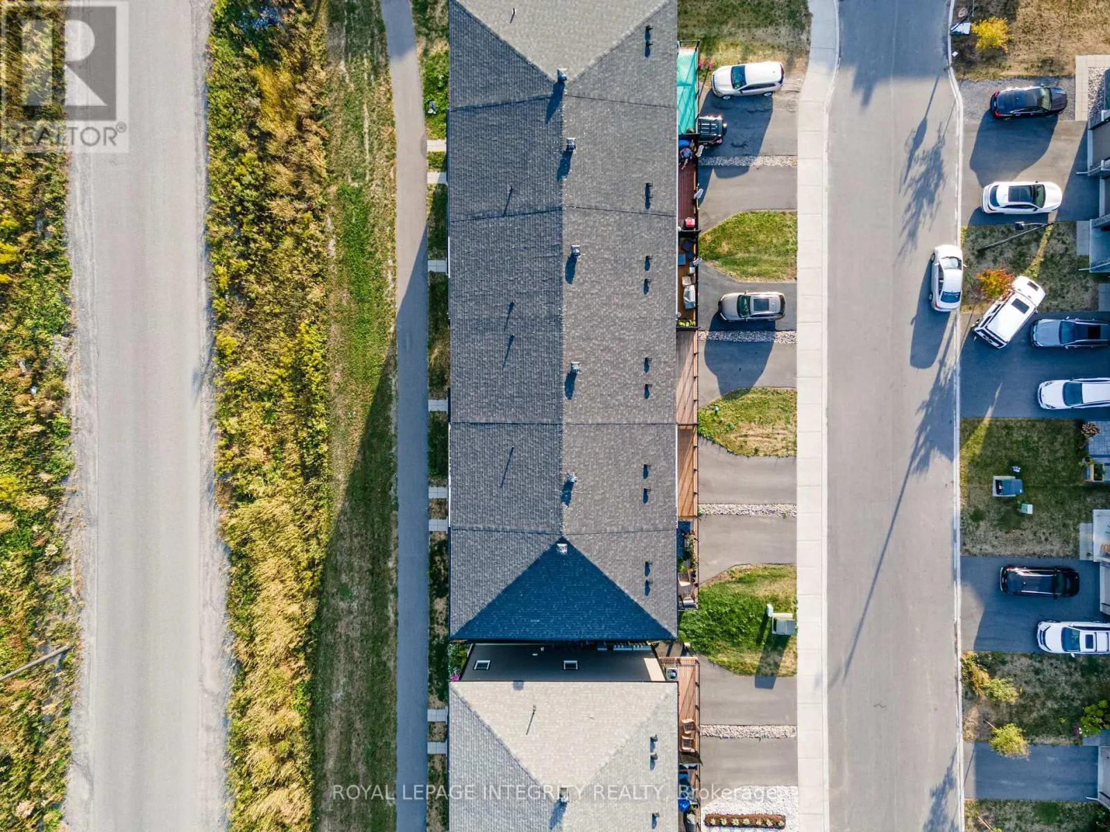 806 EVERBLOOM LANE
