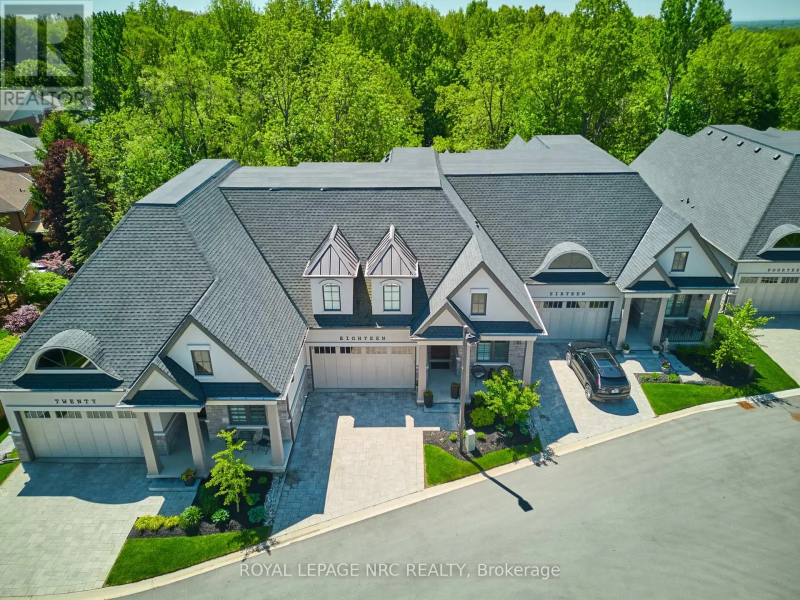 18 - 190 CANBORO ROAD, #18