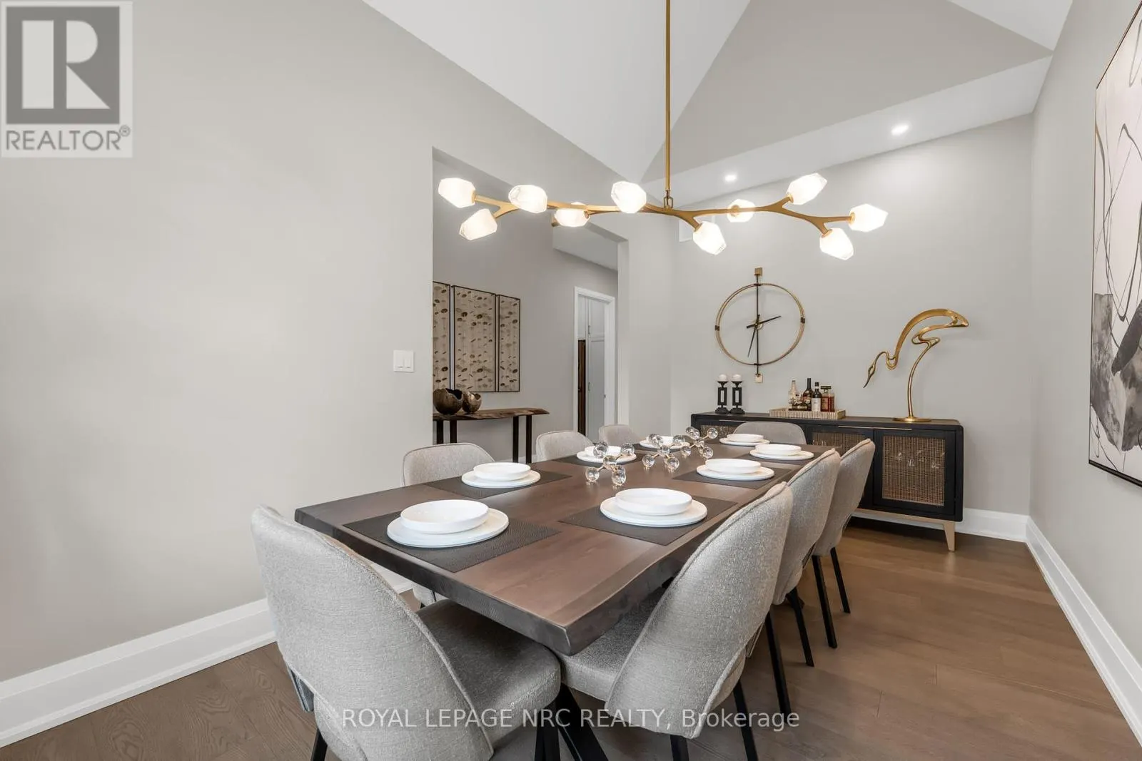 18 - 190 CANBORO ROAD, #18