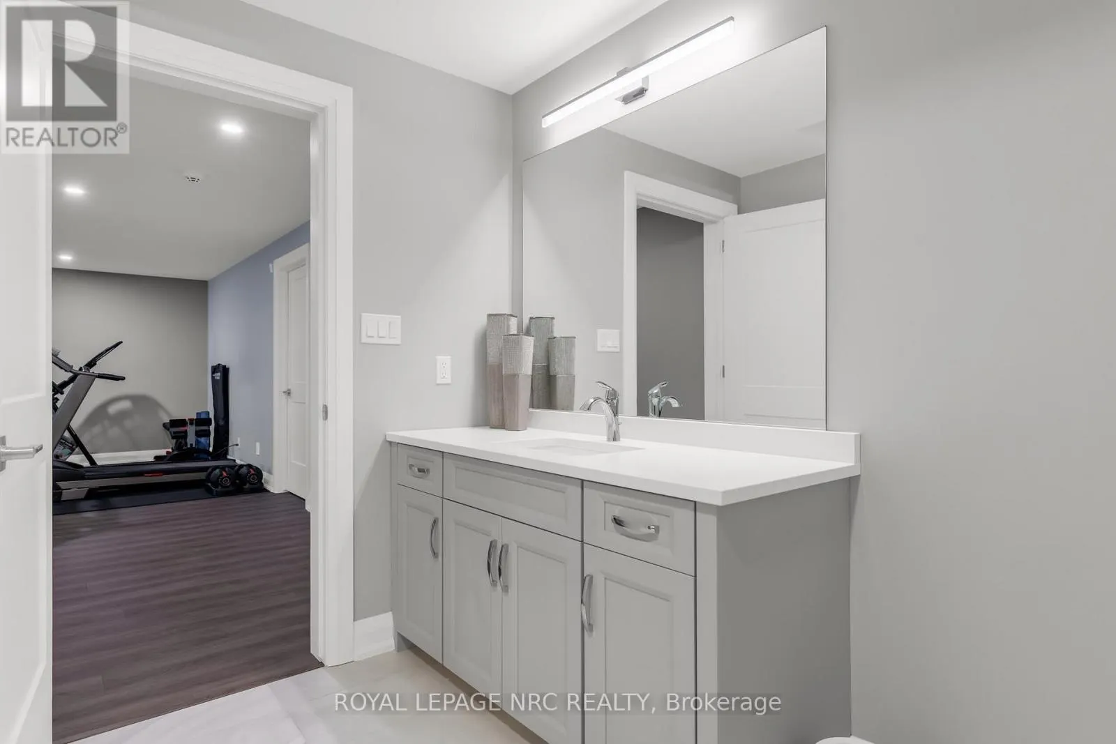18 - 190 CANBORO ROAD, #18