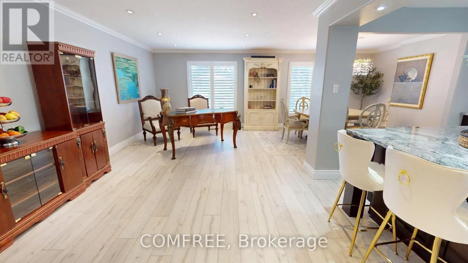 5 BEECHWOOD AVENUE