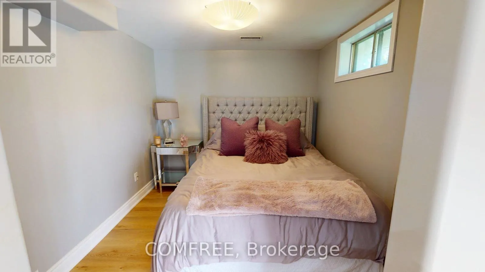 5 BEECHWOOD AVENUE