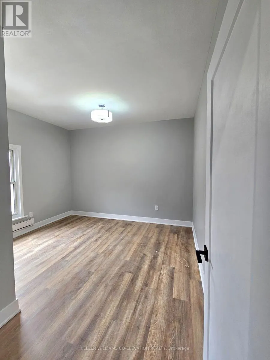 357 BARTON STREET E