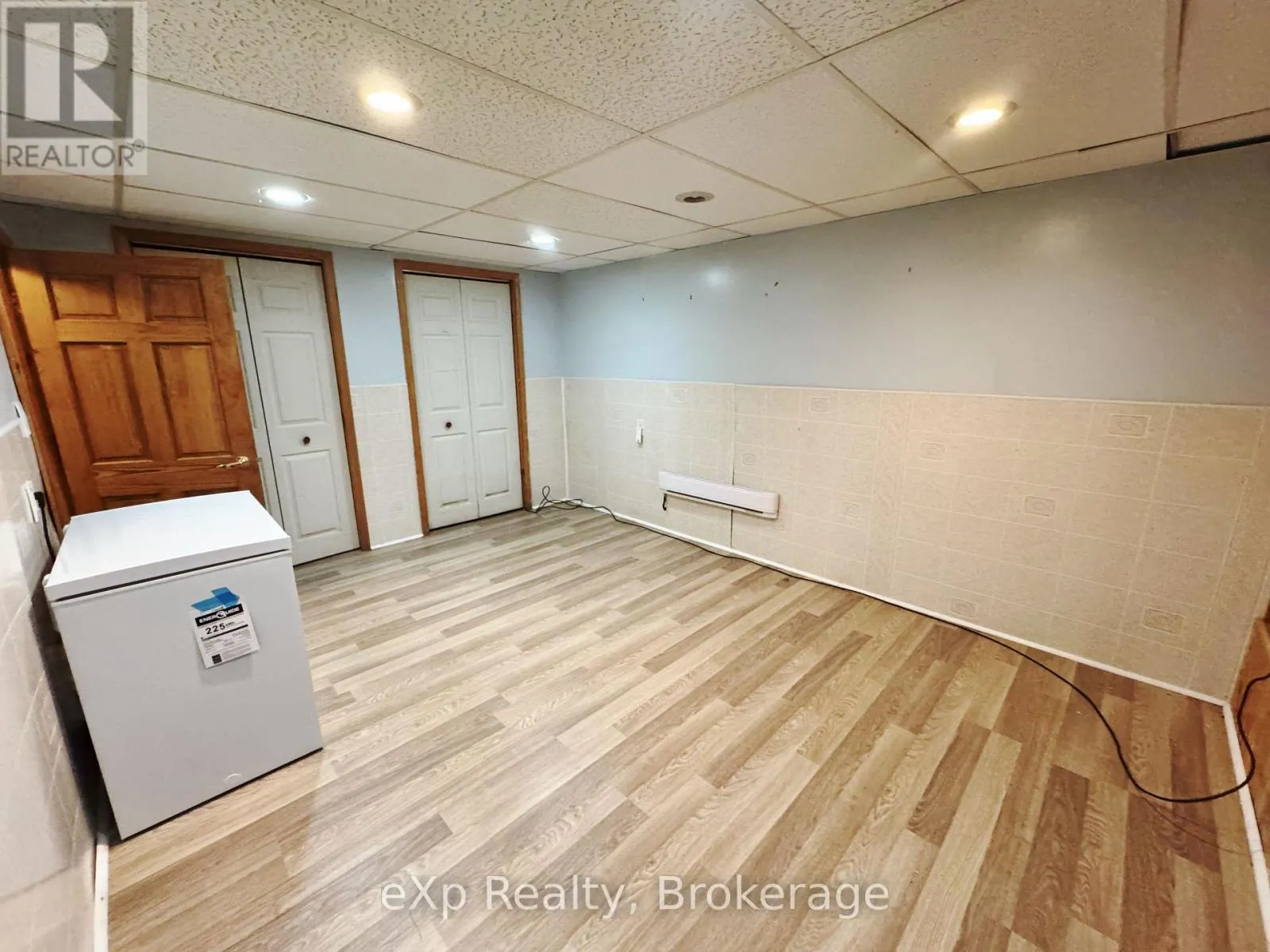 180 BEAUMONT DRIVE
