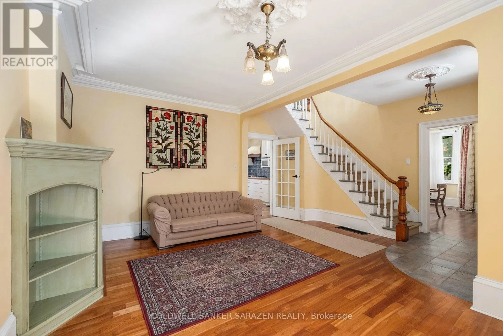 61 DRUMMOND STREET E