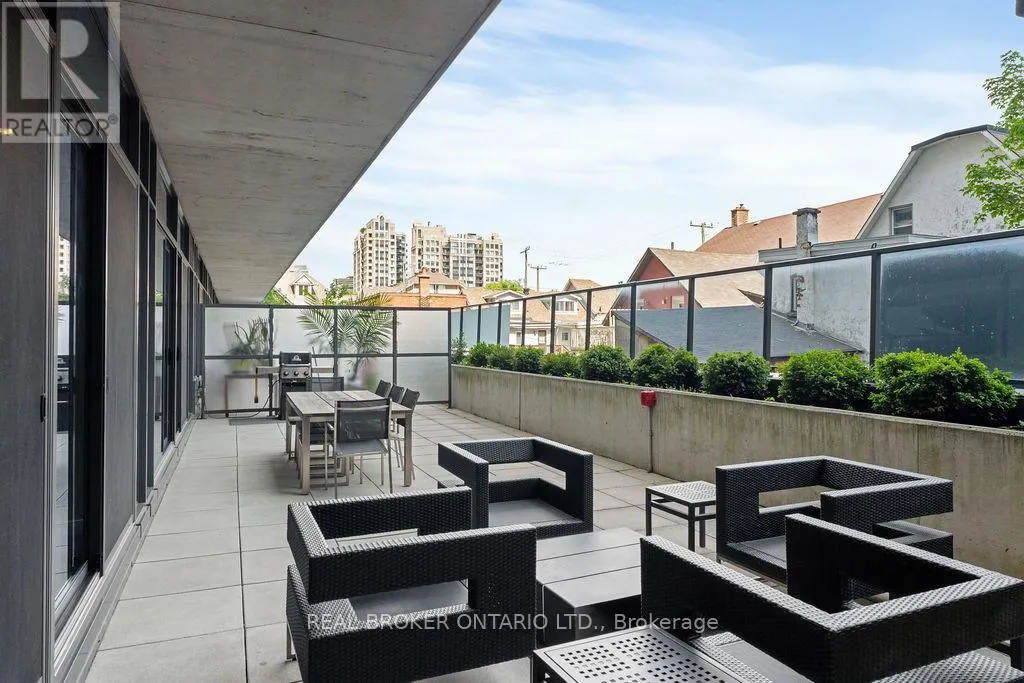 1111 - 224 LYON STREET N