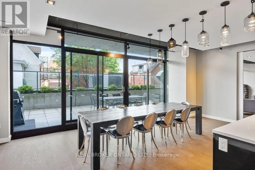 1111 - 224 LYON STREET N