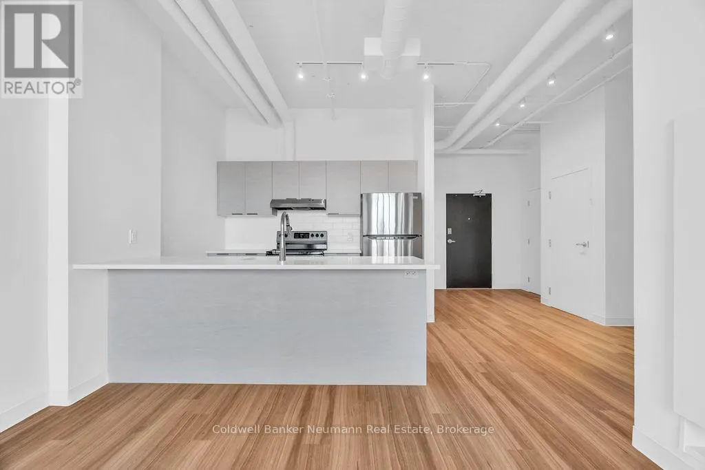 314 - 120 HURON STREET, #314