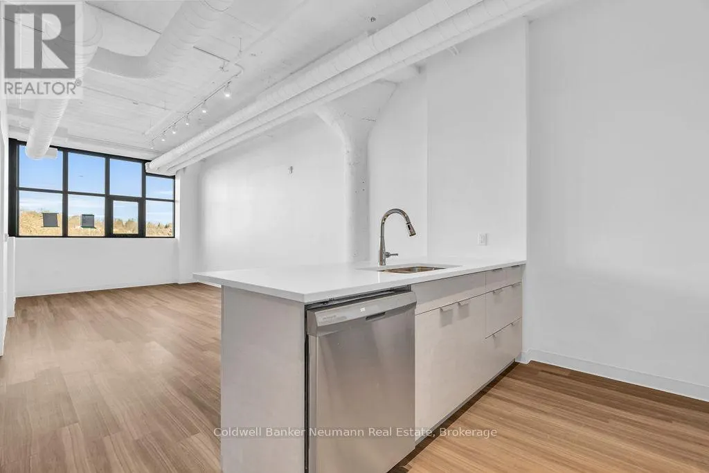 314 - 120 HURON STREET, #314