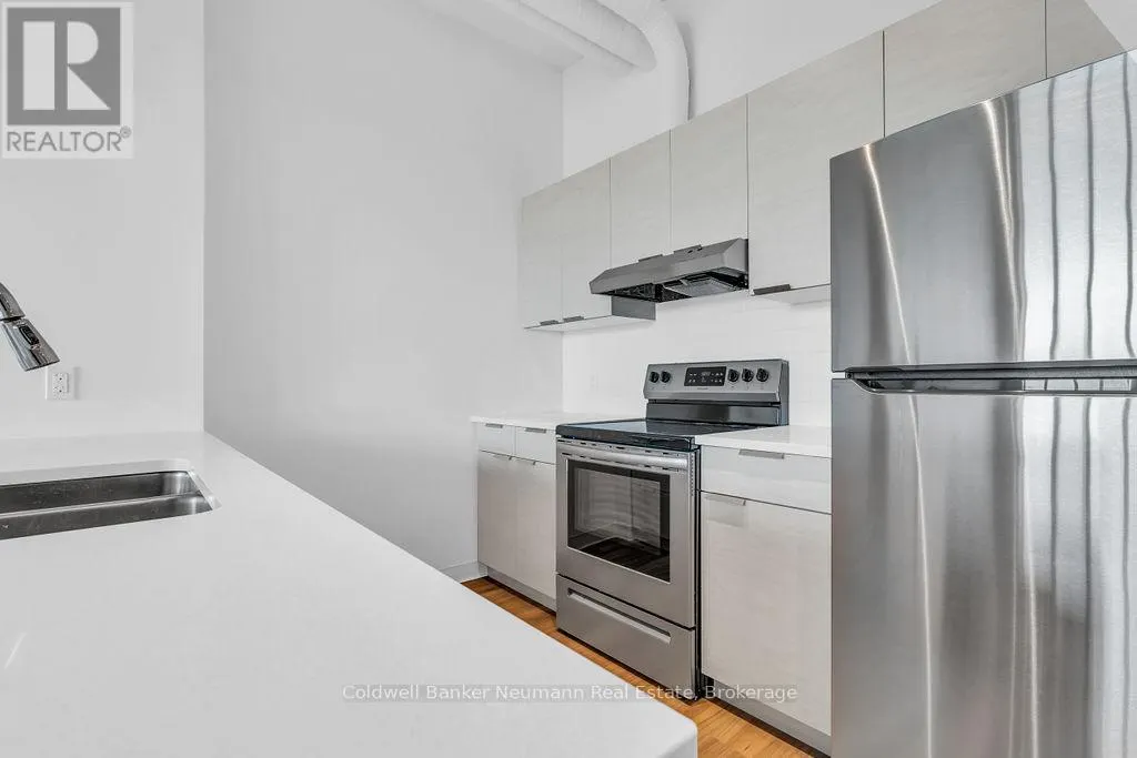 314 - 120 HURON STREET, #314