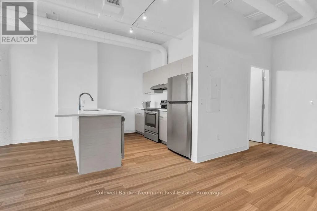 314 - 120 HURON STREET, #314