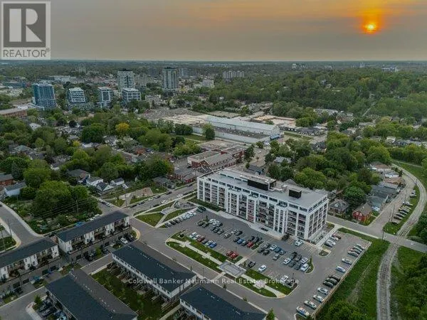 314 - 120 HURON STREET, #314