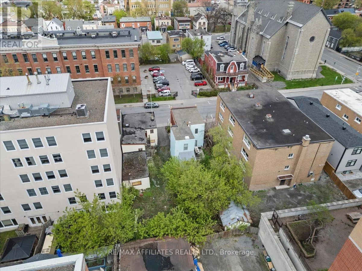 168-174 MURRAY STREET N