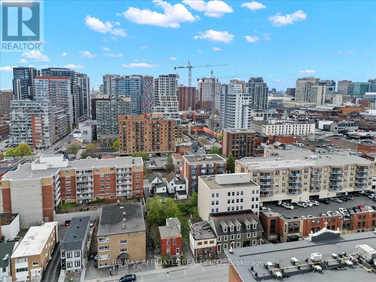 168-174 MURRAY STREET N