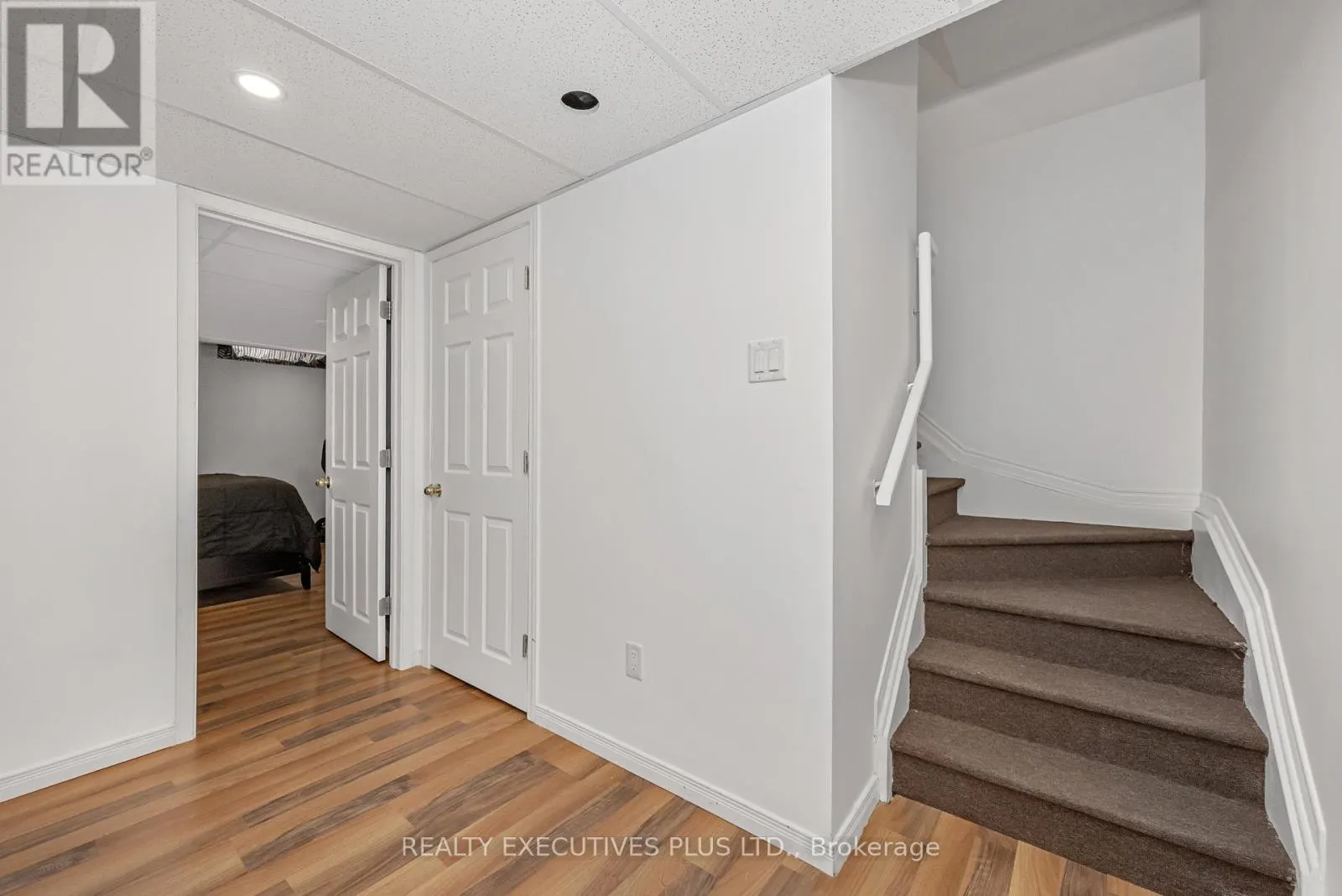 341 JASPER CRESCENT
