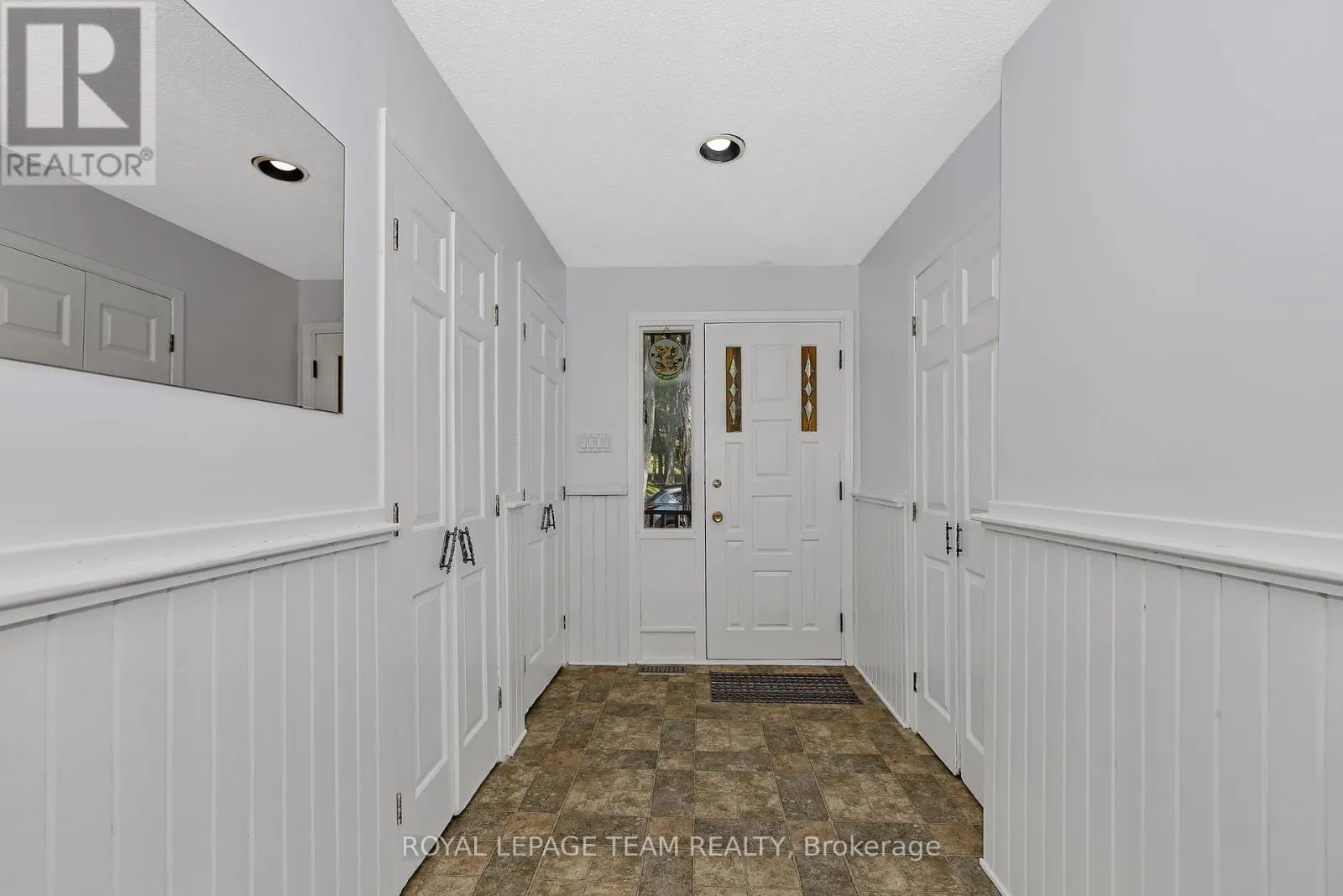 1210 BAYVIEW DRIVE