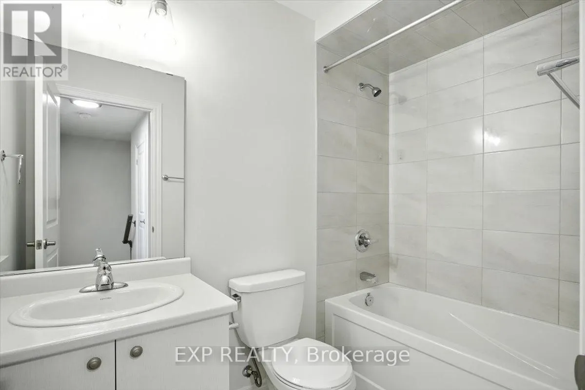 27 MOCKINGBIRD LANE E