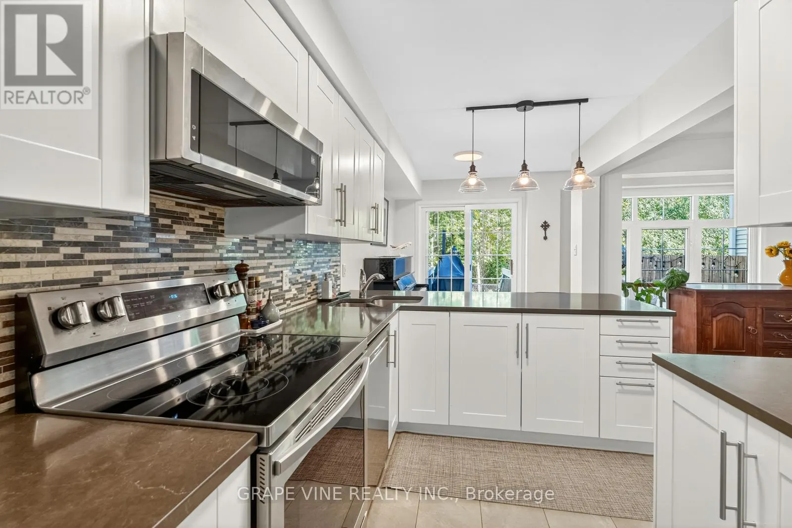 19 FIELDBERRY PRIVATE