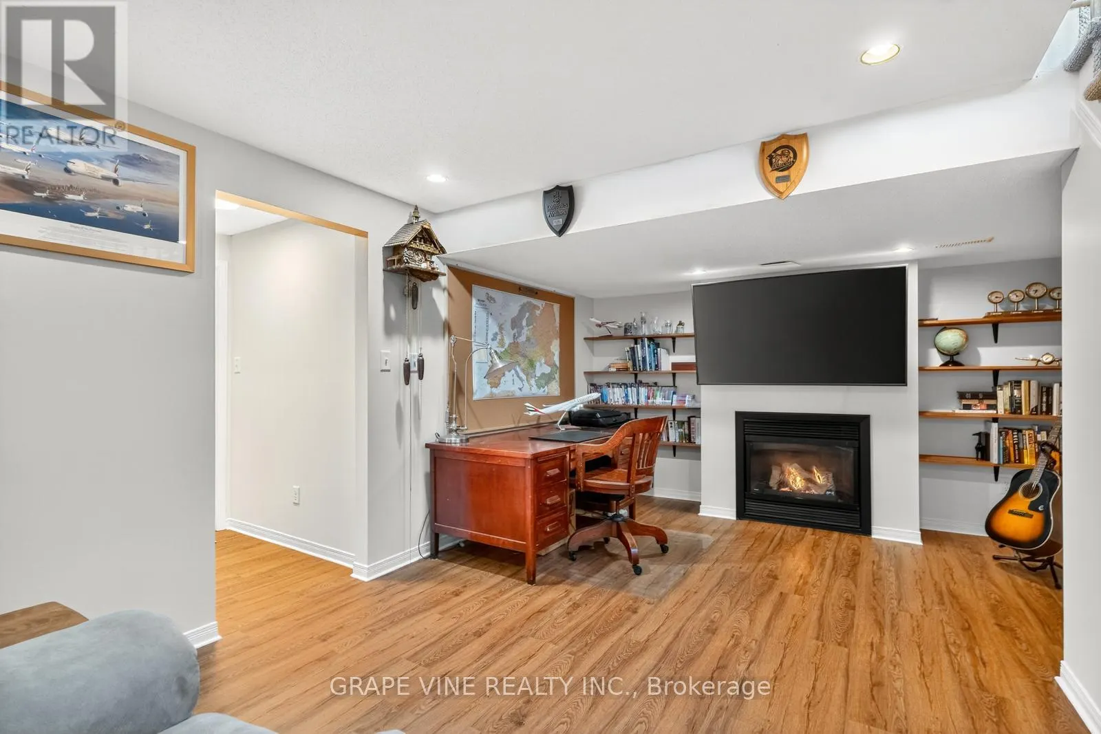 19 FIELDBERRY PRIVATE