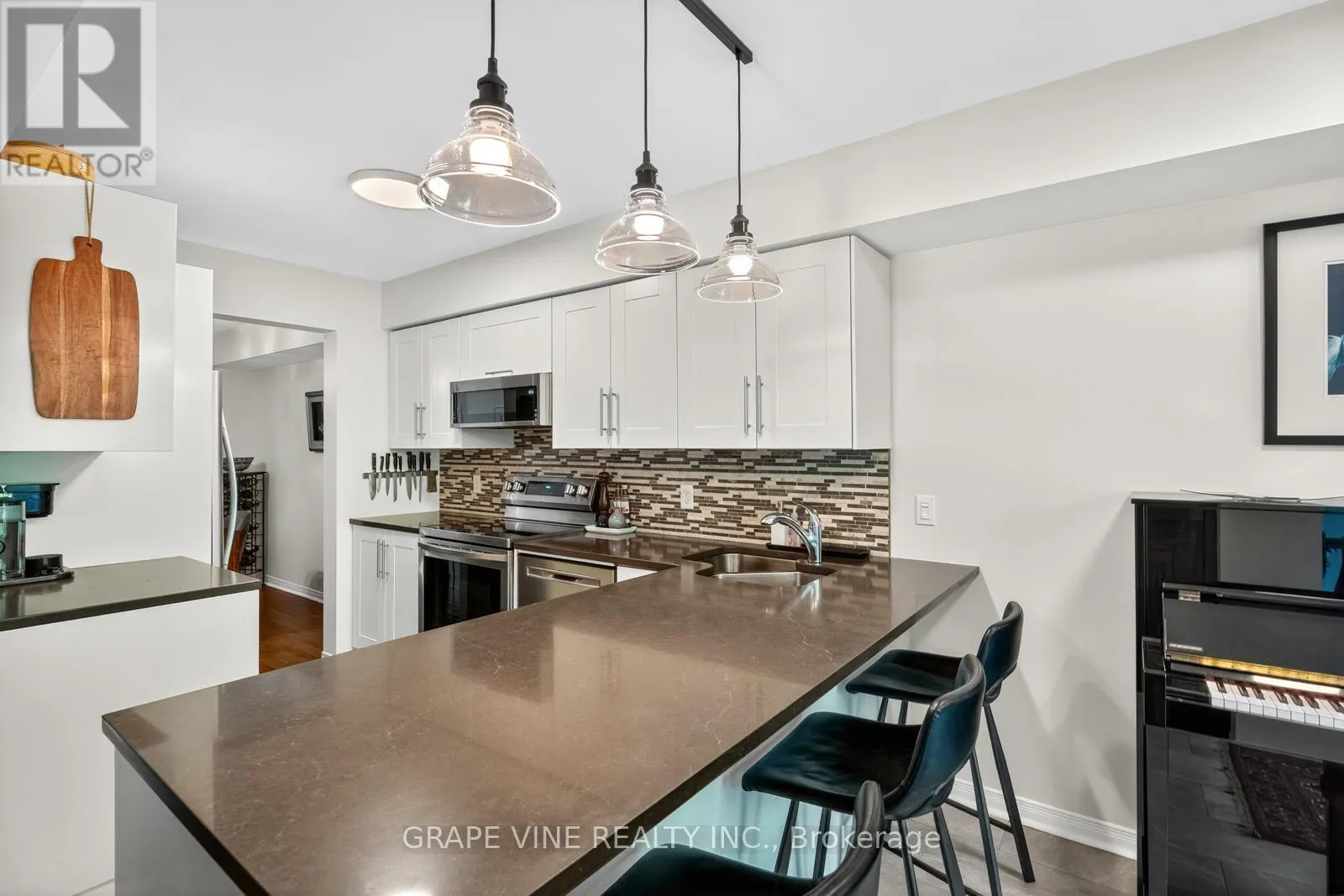 19 FIELDBERRY PRIVATE