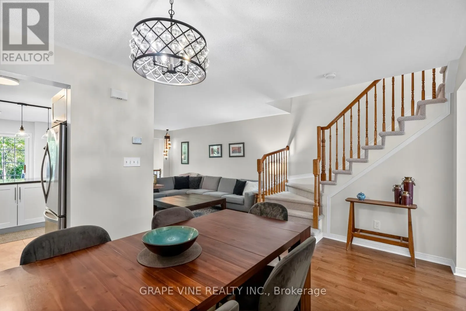 19 FIELDBERRY PRIVATE