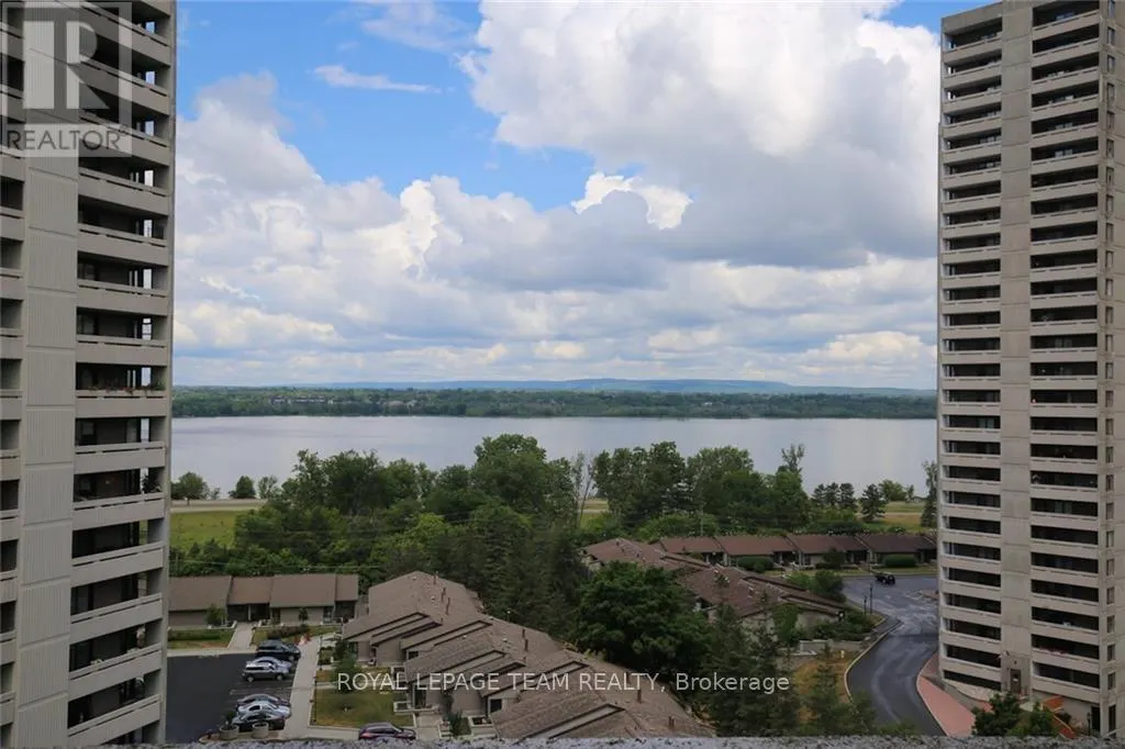 1003 - 1100 AMBLESIDE DRIVE
